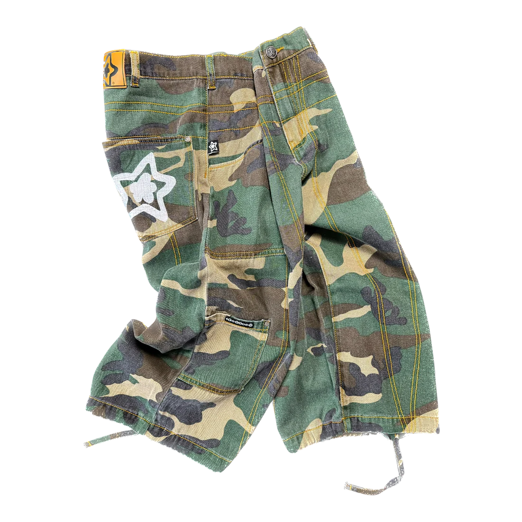 Star Team Star Capri Cargo Shorts - Camo