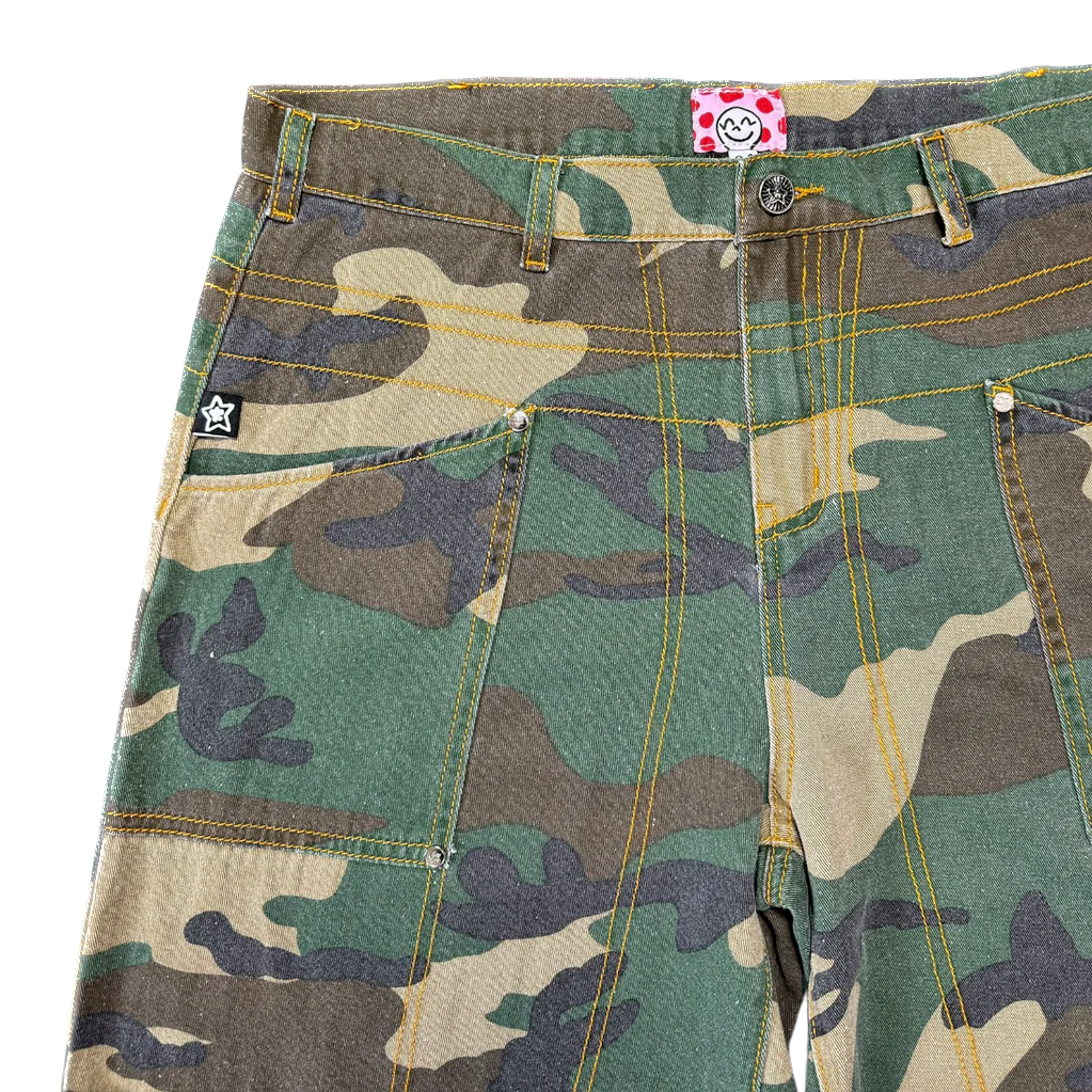 Star Team Star Capri Cargo Shorts - Camo