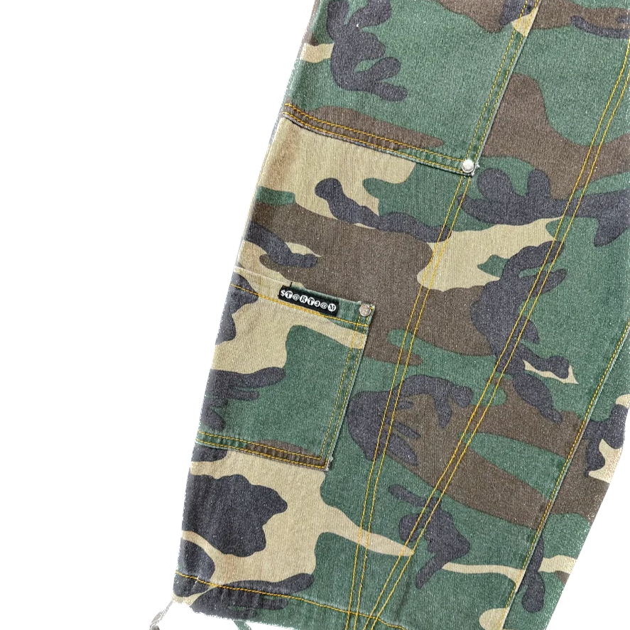 Star Team Star Capri Cargo Shorts - Camo