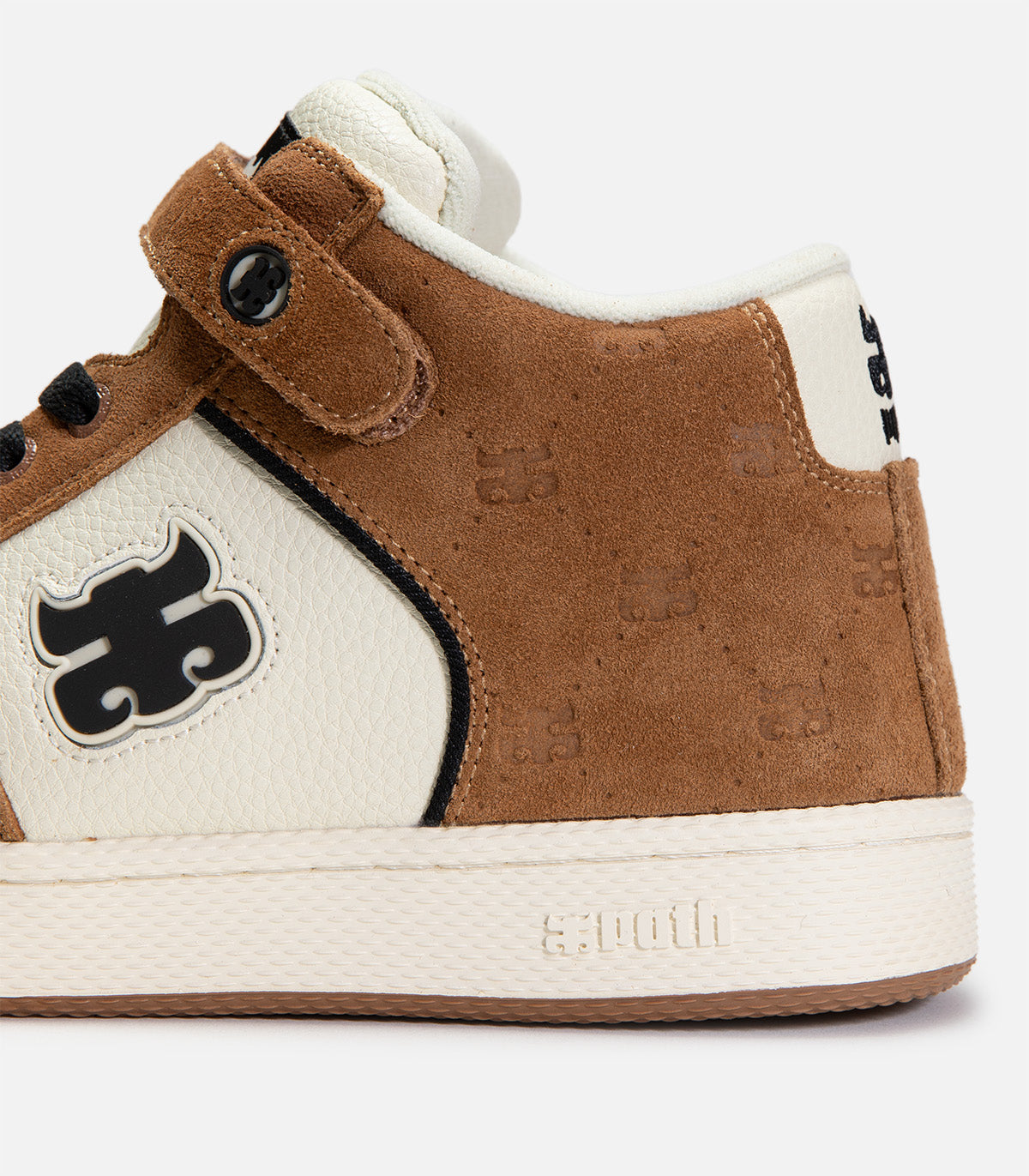IPATH Grasshopper Suede